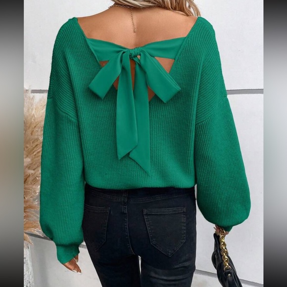 Cozy tie back V neck sweater top - Picture 13 of 16